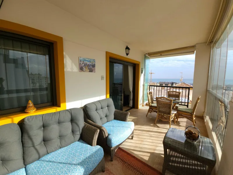 Exclusive Apartment in Guardamar del Segura with Sea Views
