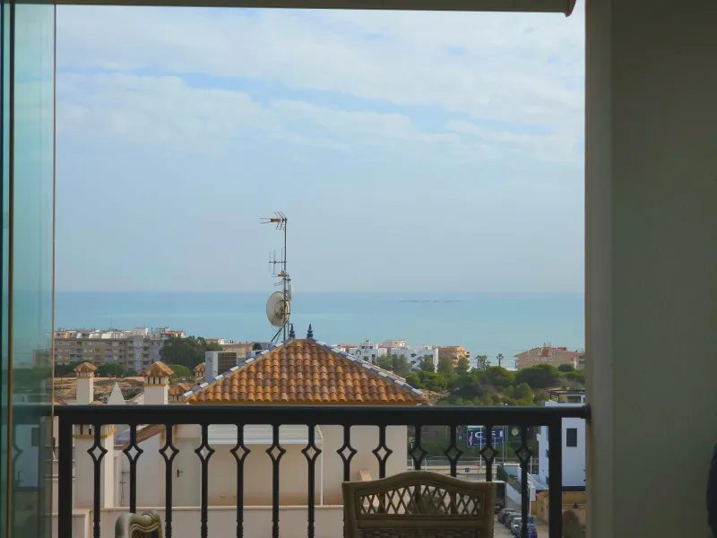 Exclusive Apartment in Guardamar del Segura with Sea Views