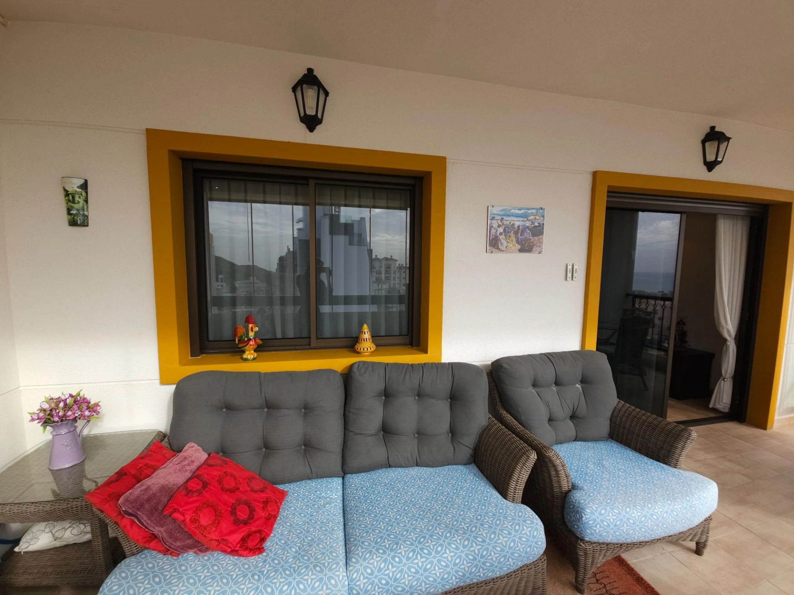 Exclusive Apartment in Guardamar del Segura with Sea Views
