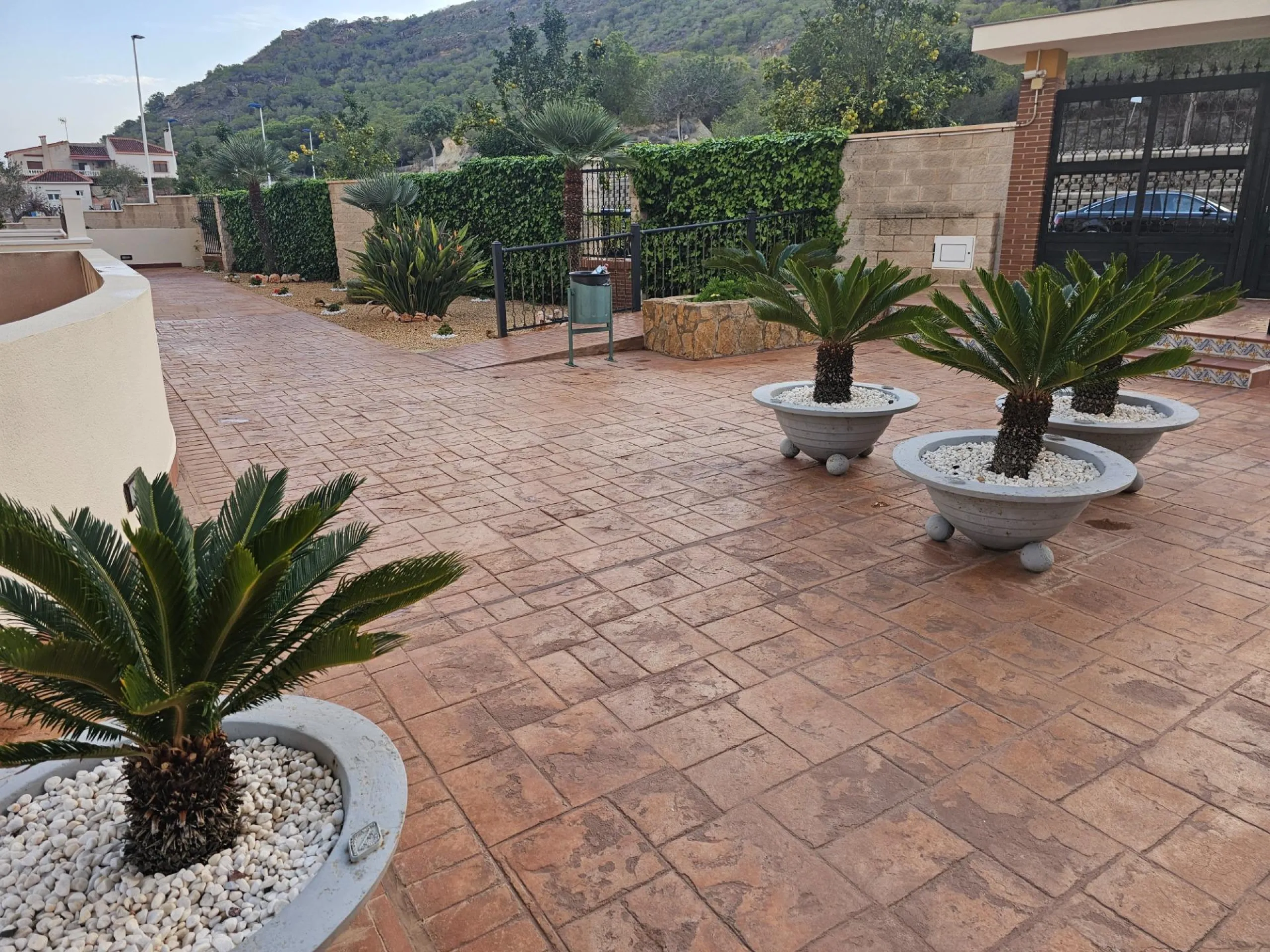 Exclusive Apartment in Guardamar del Segura with Sea Views