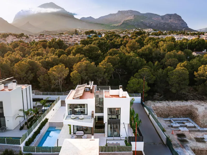 Villas de Obra Nueva: Noa Garden Residencial 🌟