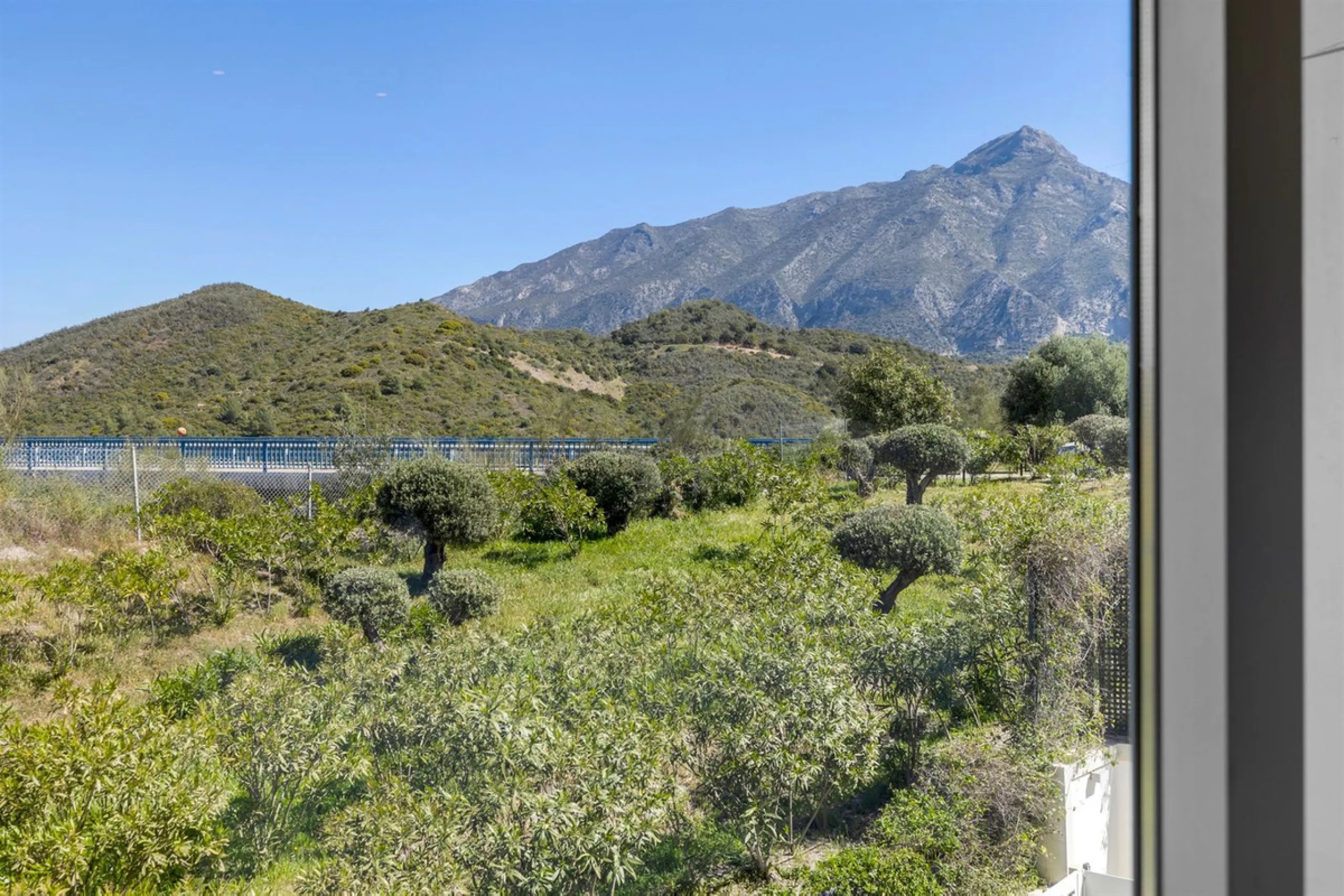 Südlich ausgerichtetes Penthouse mit privatem Pool zu verkaufen