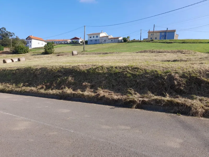 Oportunidad de Inversión: Terreno Urbano en Gozón, San Martin de Podes