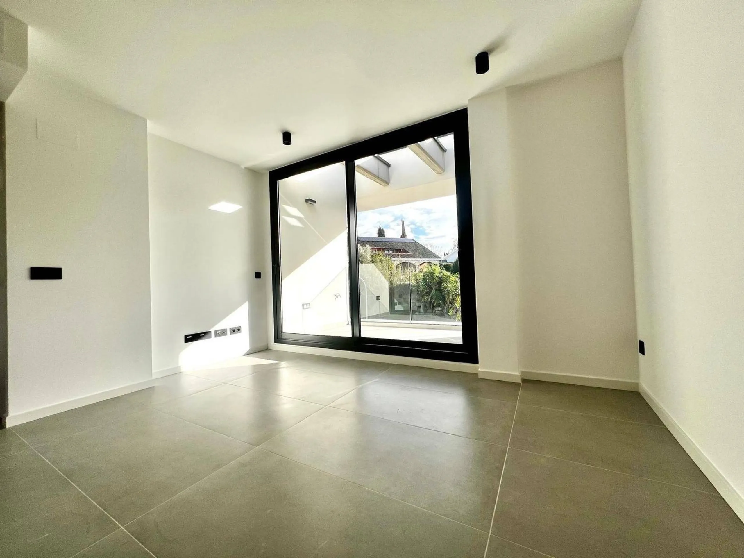 Penthouse with Private Terrace in Bellaterra, Barcelona
