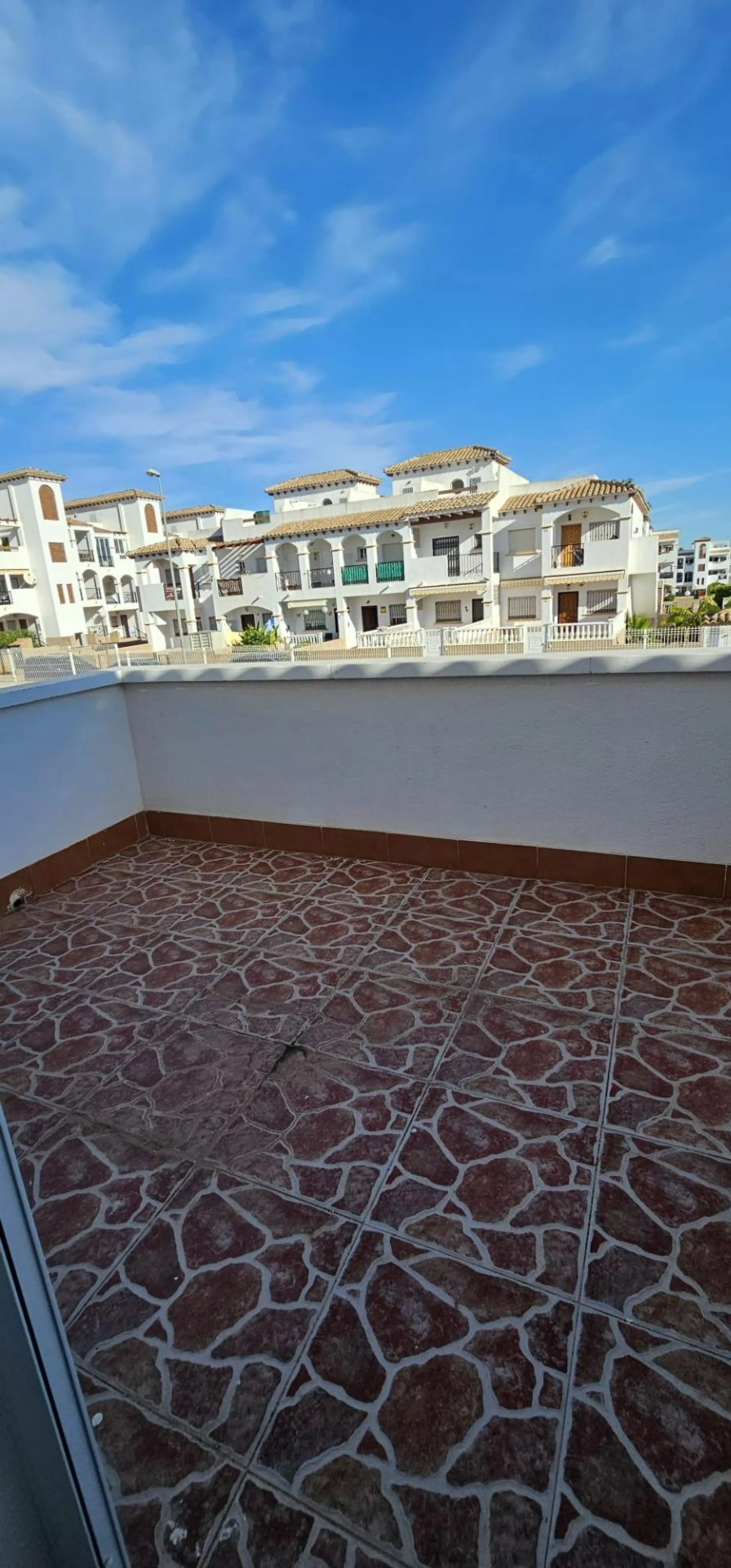 ORIHUELA COSTA EXCLUSIVA: ZENIAMAR 3, 4 HABS AMPLIO JARDIN PISCINA COM 320.000 EUROS!