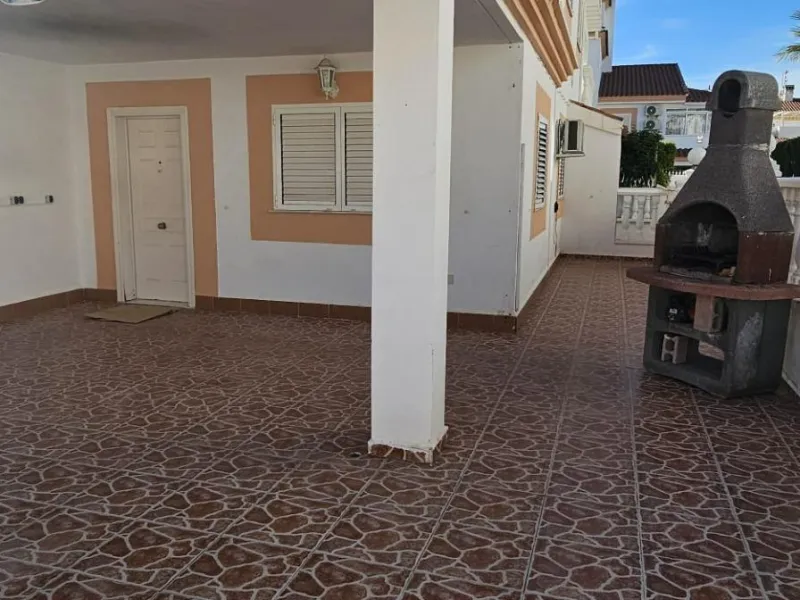 ORIHUELA COSTA EXCLUSIVA: ZENIAMAR 3, 4 HABS AMPLIO JARDIN PISCINA COM 320.000 EUROS!