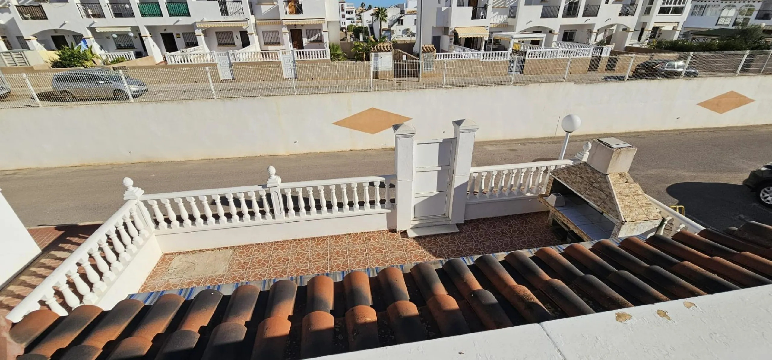 ORIHUELA COSTA EXCLUSIVA: ZENIAMAR 3, 4 HABS AMPLIO JARDIN PISCINA COM 320.000 EUROS!