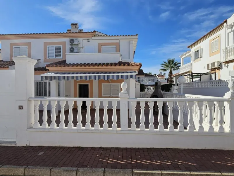 ORIHUELA COSTA EXCLUSIVA: ZENIAMAR 3, 4 HABS AMPLIO JARDIN PISCINA COM 320.000 EUROS!