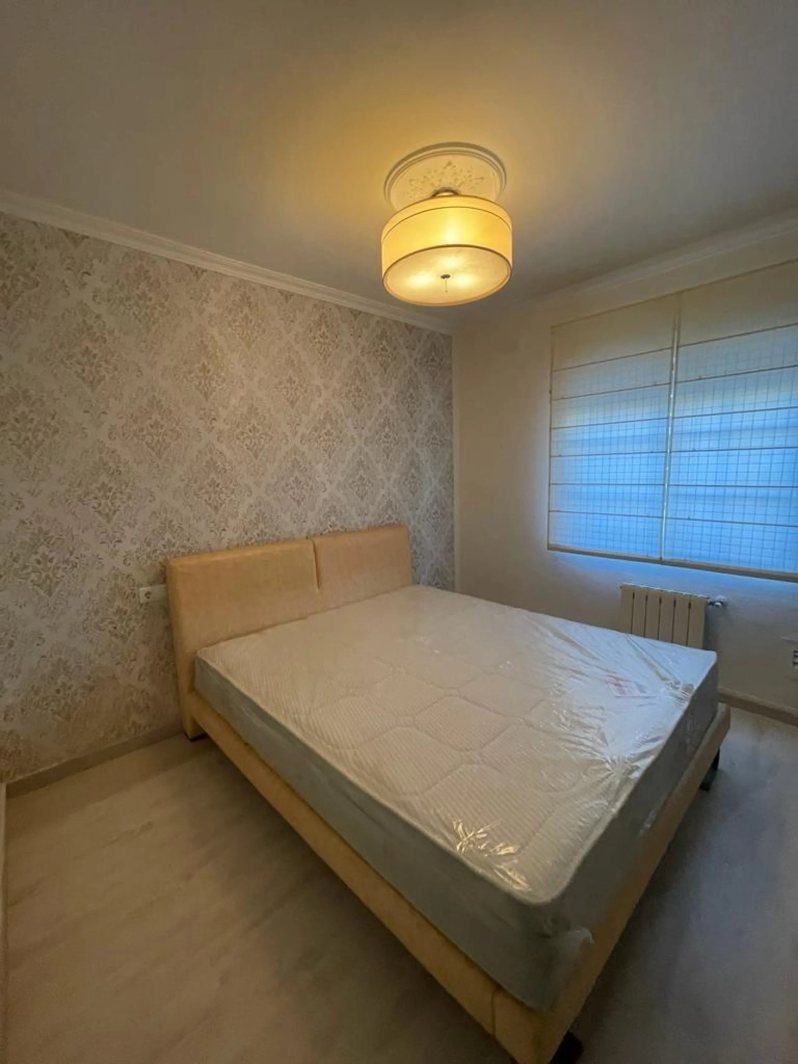 VILLA DE LUJO EN LOS BALCONES CON 950 M2 DE PARCELA. 5 DORM. 3 BAÑOS. PISCINA.
