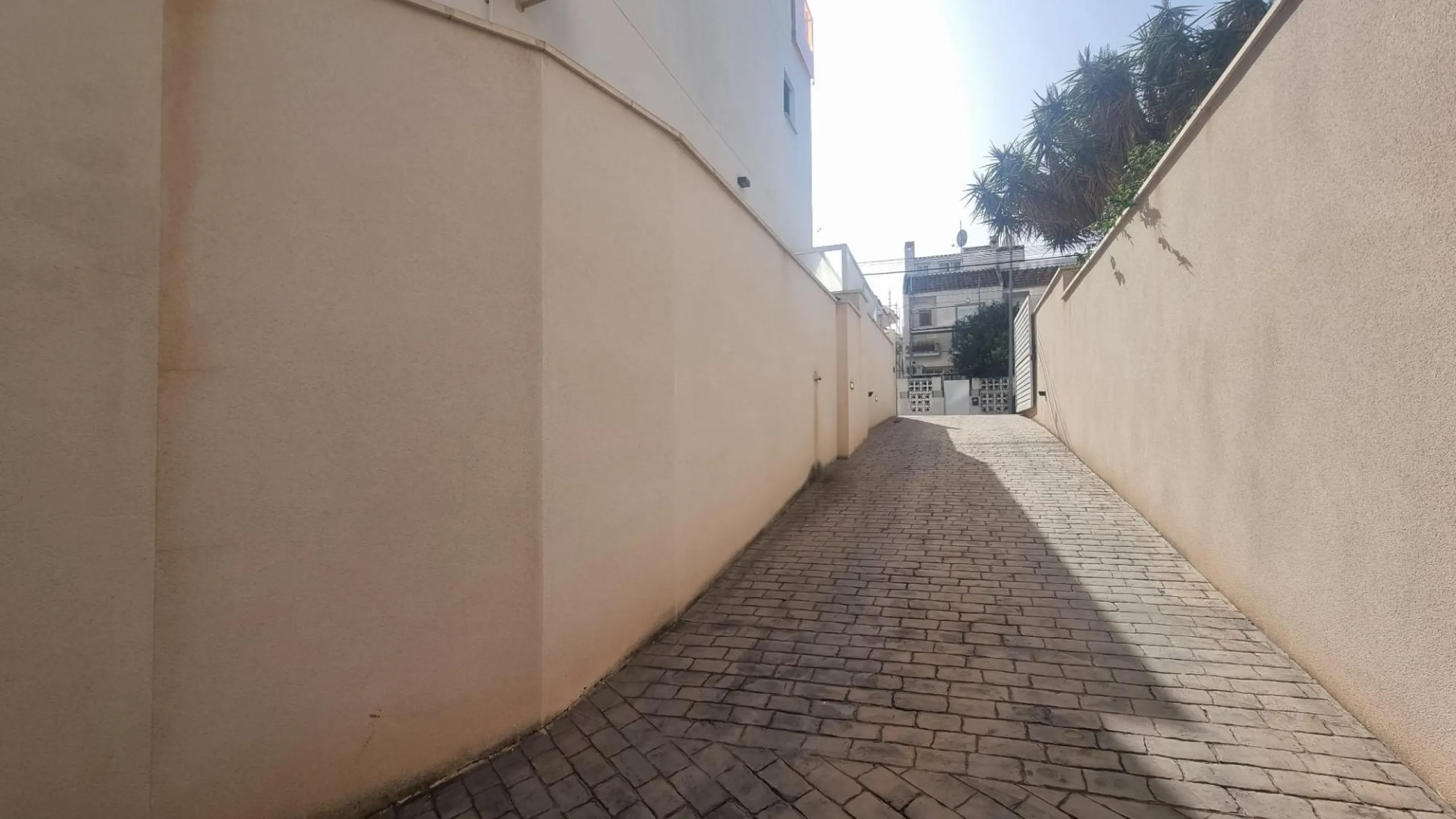 SE VENDEN PLAZAS DE GARAJE EN NUEVA TORREVIEJA