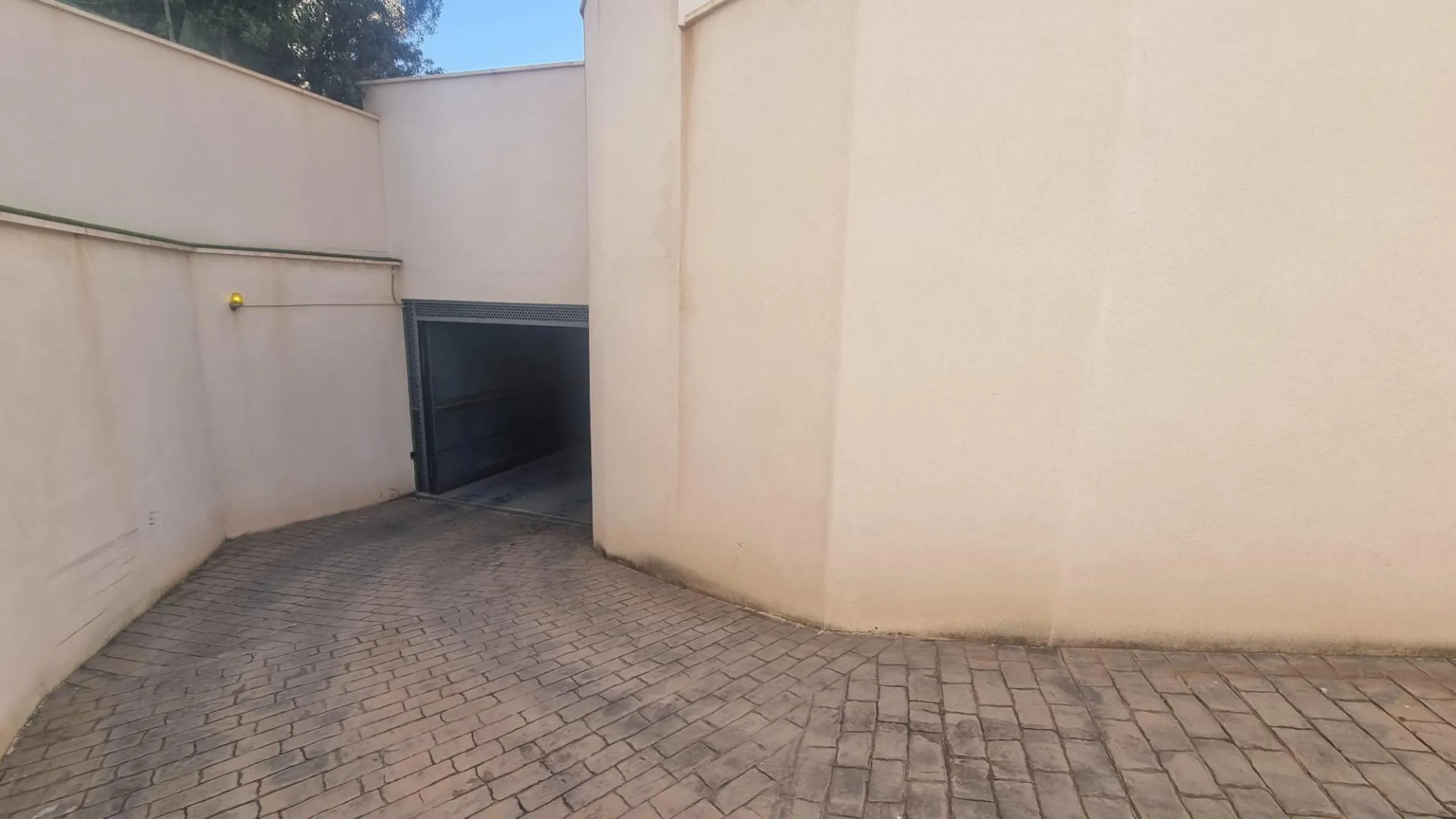 SE VENDEN PLAZAS DE GARAJE EN NUEVA TORREVIEJA