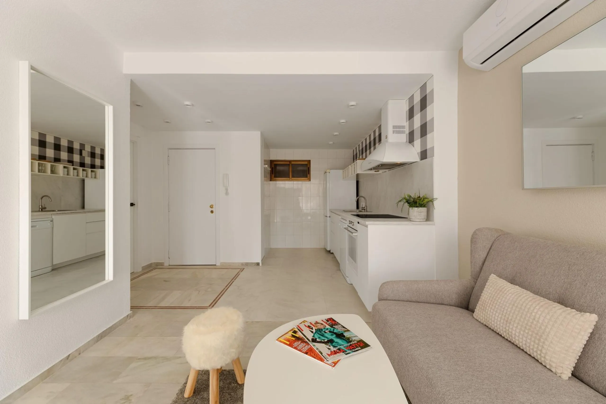 Apartment 300m from the beach, fully renovated and ready to move in 🌊