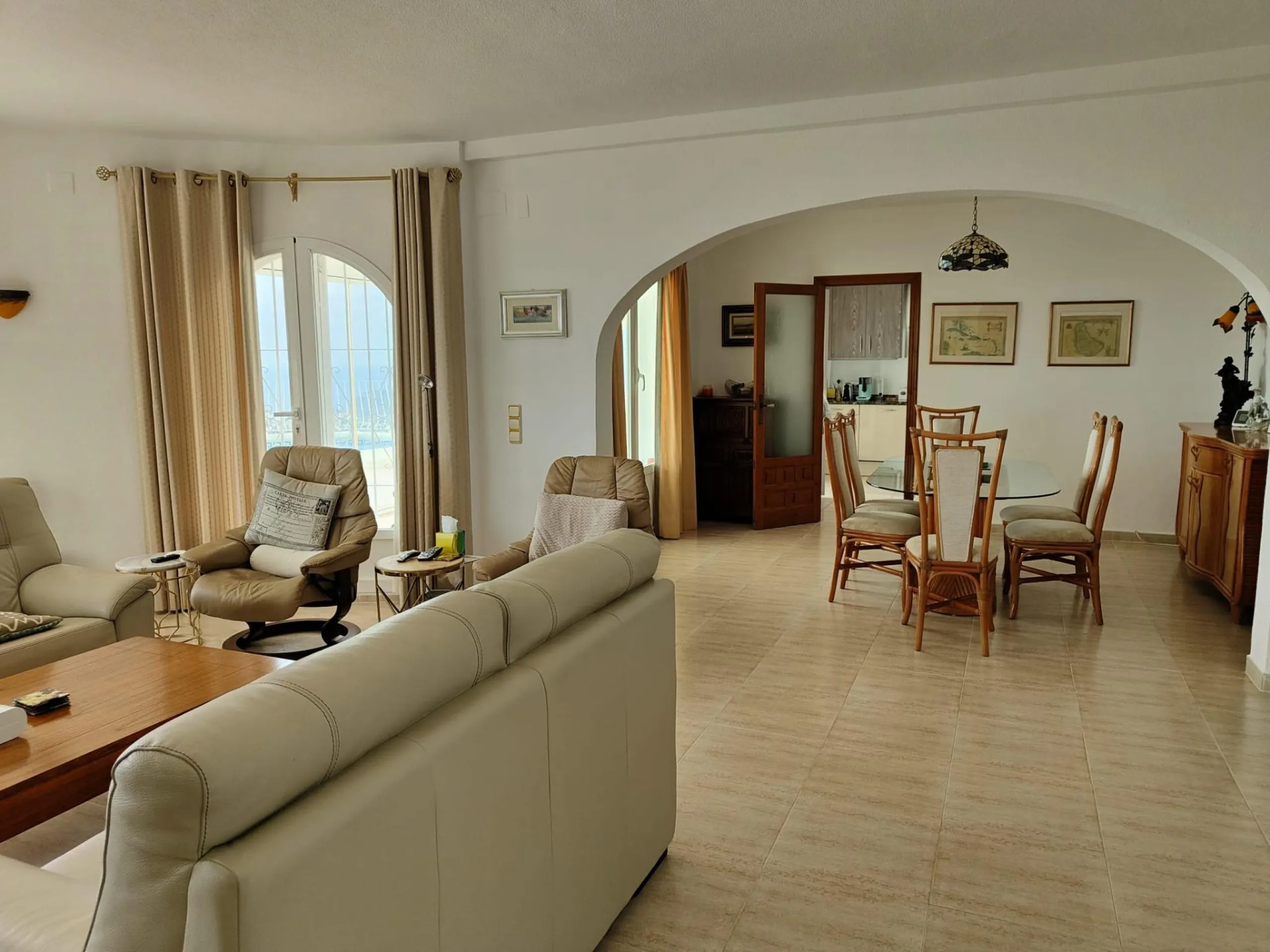 EXCLUSIVA VILLA INDEPENDIENTE EN CUMBRE DEL SOL