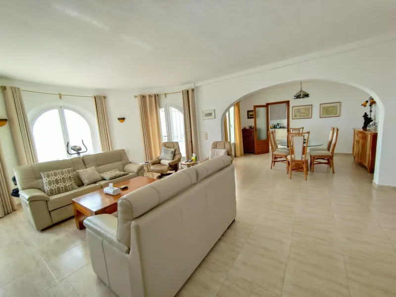 EXCLUSIVA VILLA INDEPENDIENTE EN CUMBRE DEL SOL