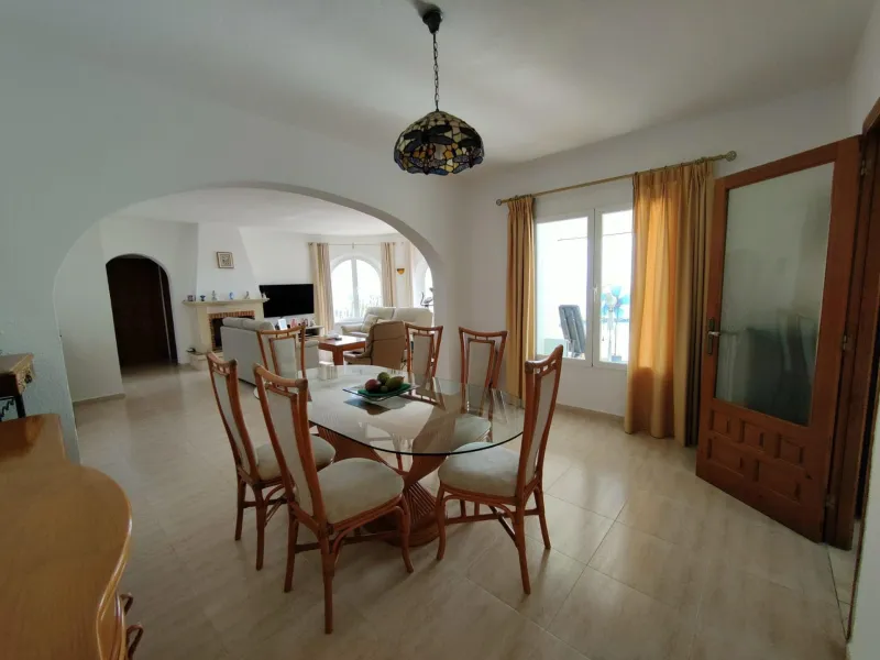 EXCLUSIVA VILLA INDEPENDIENTE EN CUMBRE DEL SOL