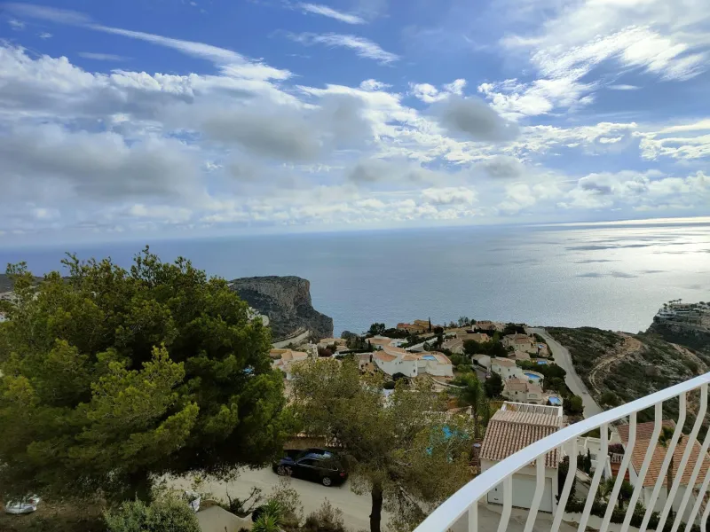 EXCLUSIVA VILLA INDEPENDIENTE EN CUMBRE DEL SOL