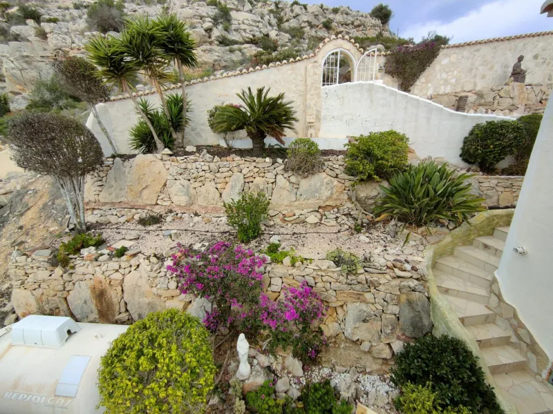 EXCLUSIVA VILLA INDEPENDIENTE EN CUMBRE DEL SOL