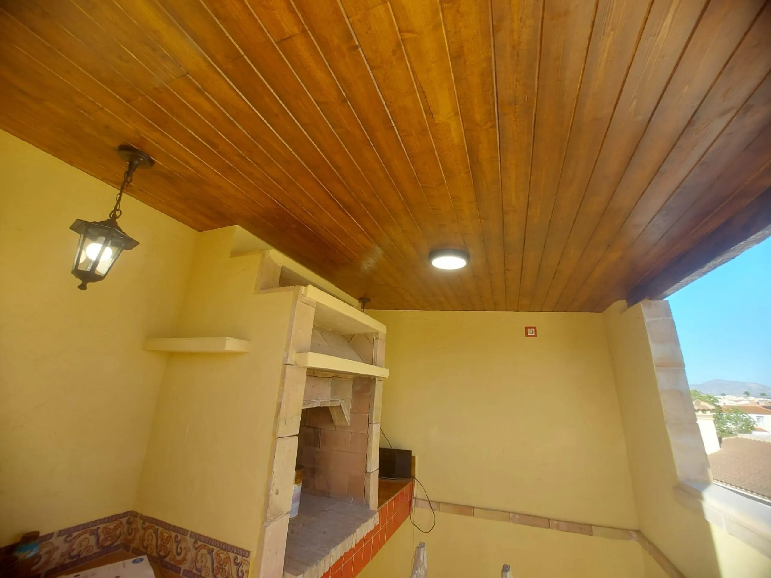 EDIFICIO EN ORIHUELA CIUDAD. 3 DORM. 2 BAÑOS. GARAJE. TRASTEROS