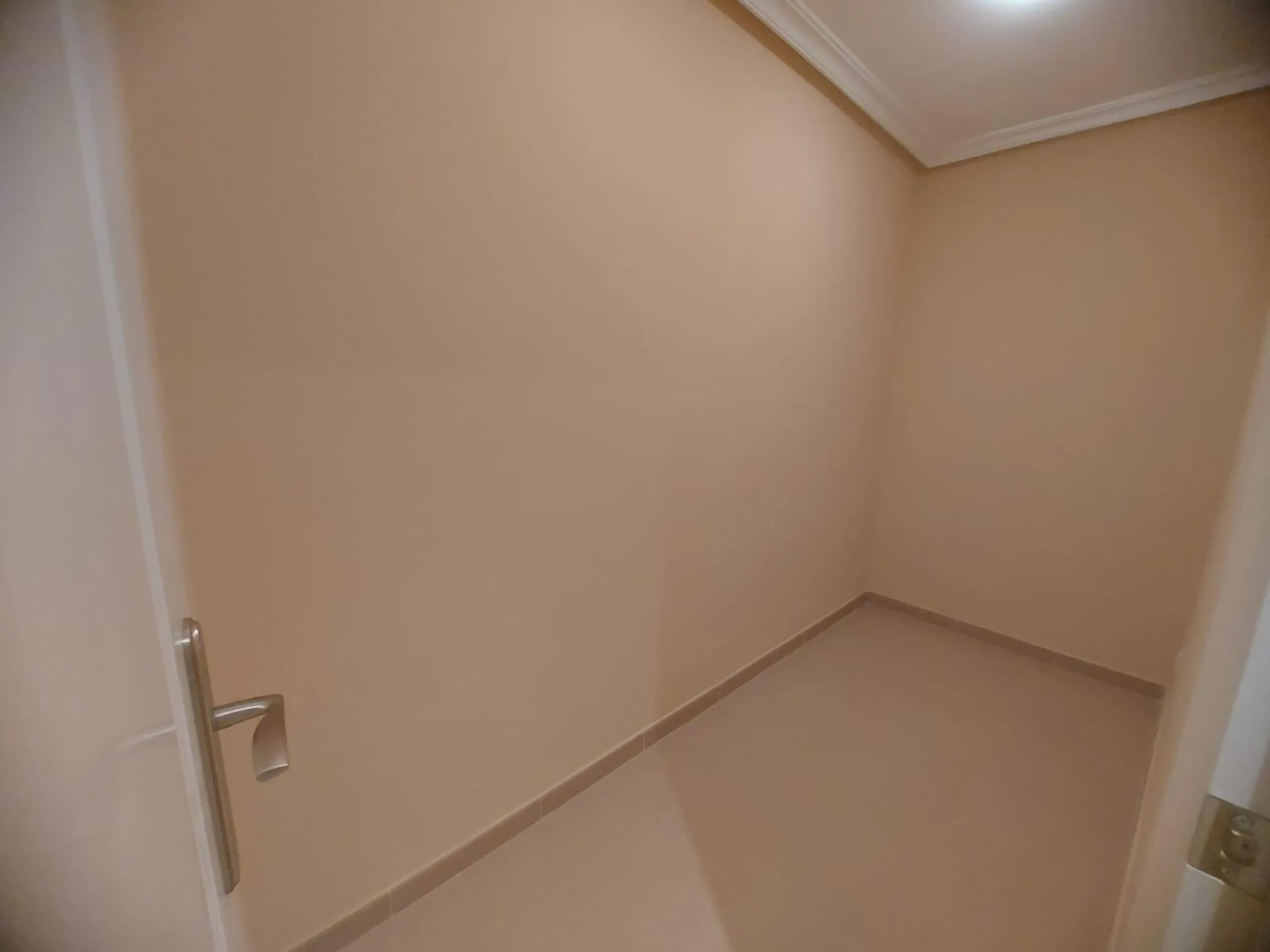 EDIFICIO EN ORIHUELA CIUDAD. 3 DORM. 2 BAÑOS. GARAJE. TRASTEROS