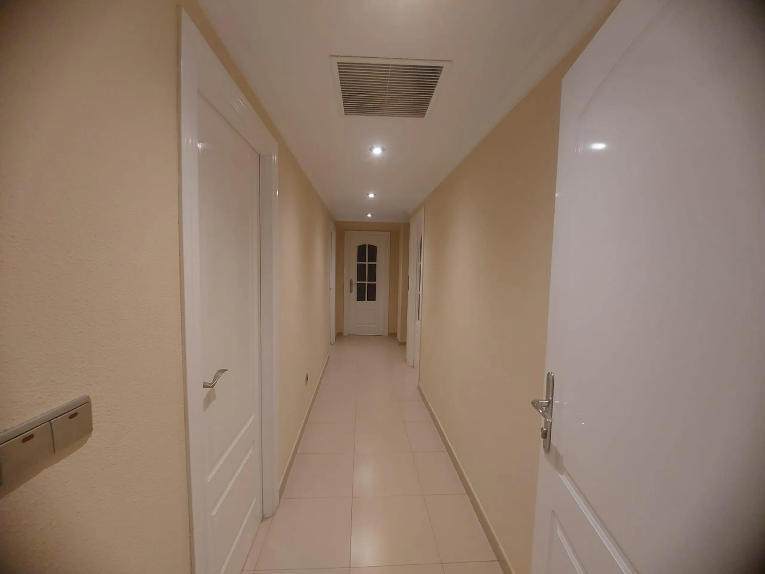 EDIFICIO EN ORIHUELA CIUDAD. 3 DORM. 2 BAÑOS. GARAJE. TRASTEROS