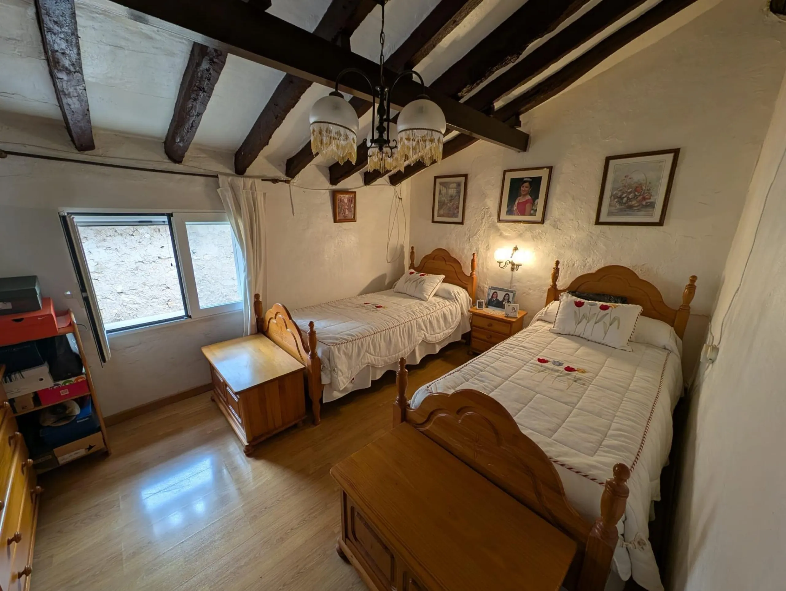 CASA PAREADA EN EL ENCANTADOR PUEBLO DE LA NUCIA