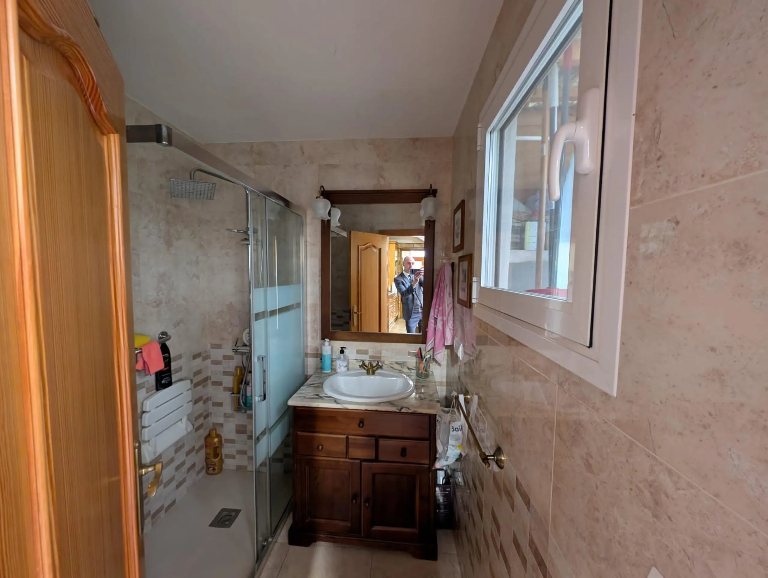 CASA PAREADA EN EL ENCANTADOR PUEBLO DE LA NUCIA