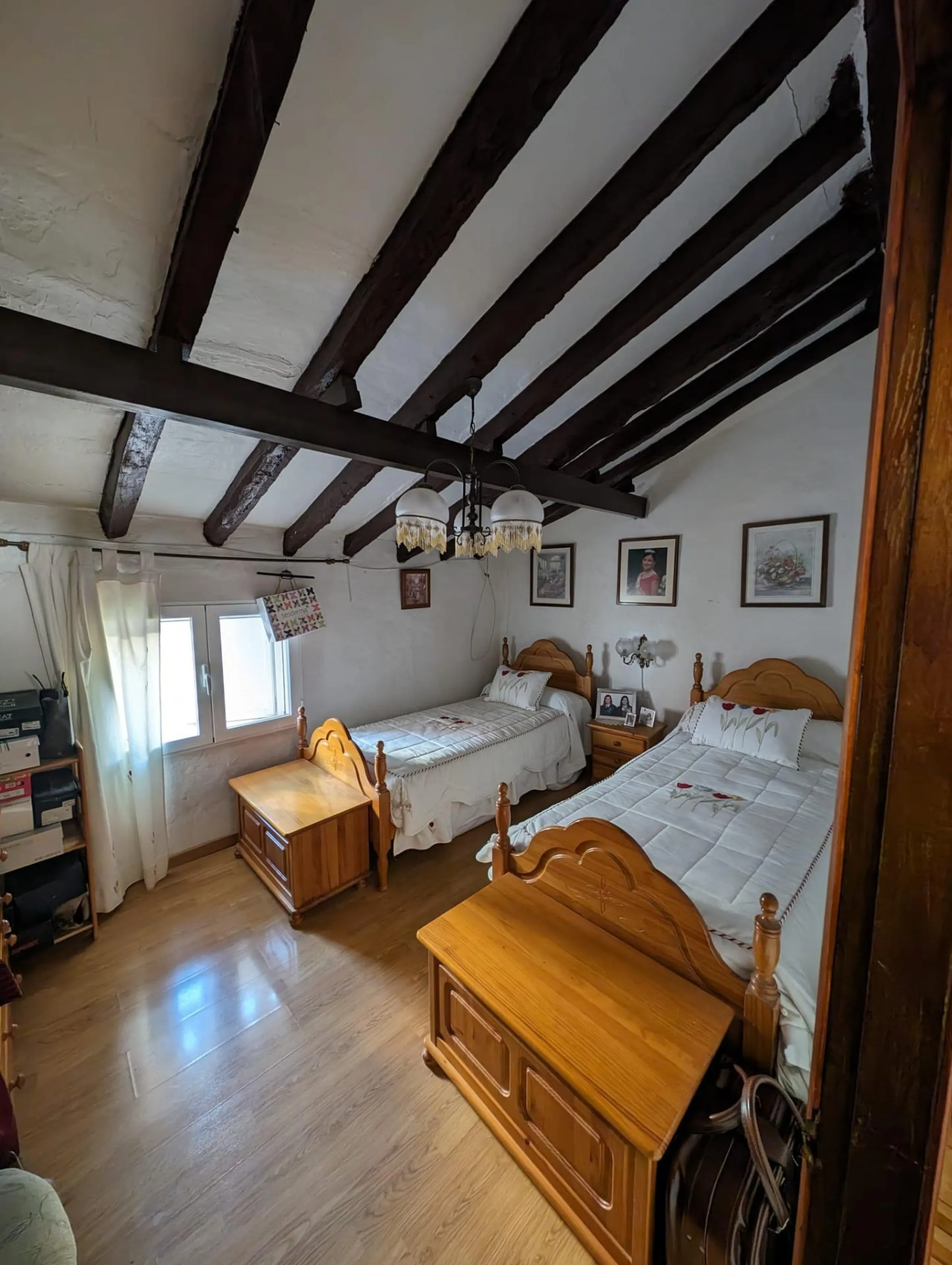 CASA PAREADA EN EL ENCANTADOR PUEBLO DE LA NUCIA