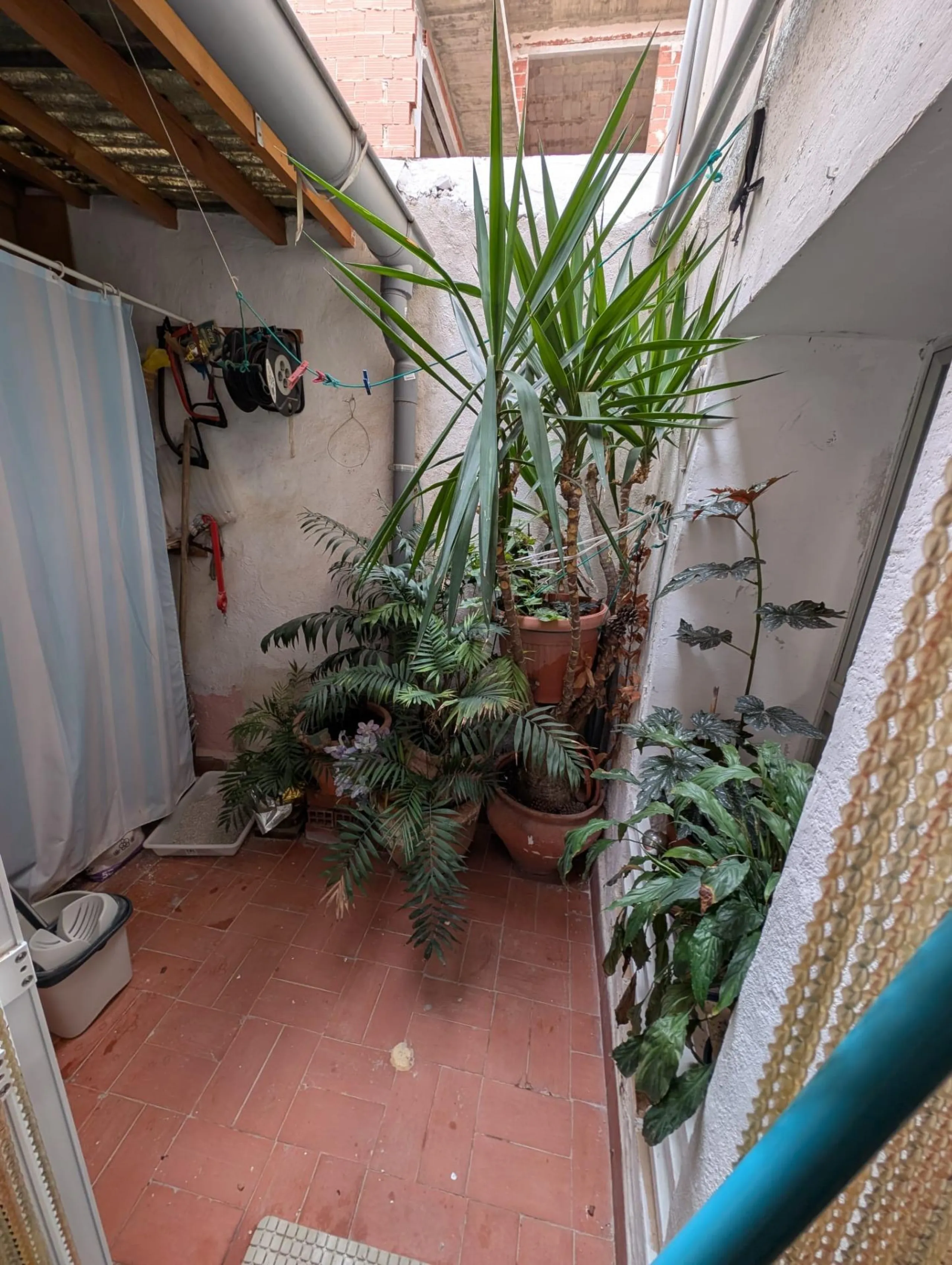 CASA PAREADA EN EL ENCANTADOR PUEBLO DE LA NUCIA