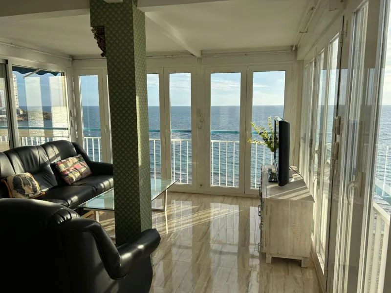 🌞 Apartamento de Ensueño en Primera Línea de Playa Levante, Benidorm 🌊