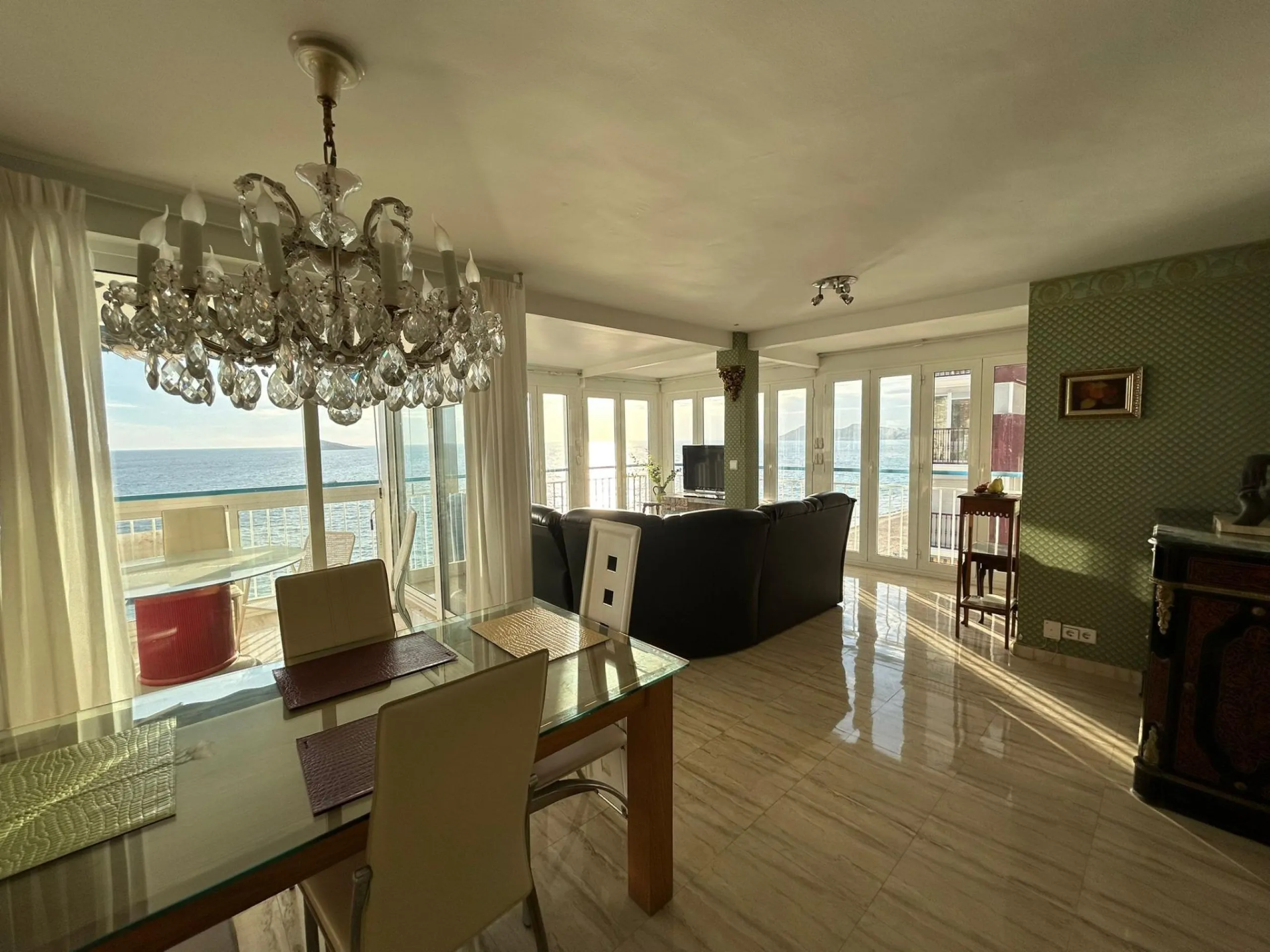 🌞 Apartamento de Ensueño en Primera Línea de Playa Levante, Benidorm 🌊