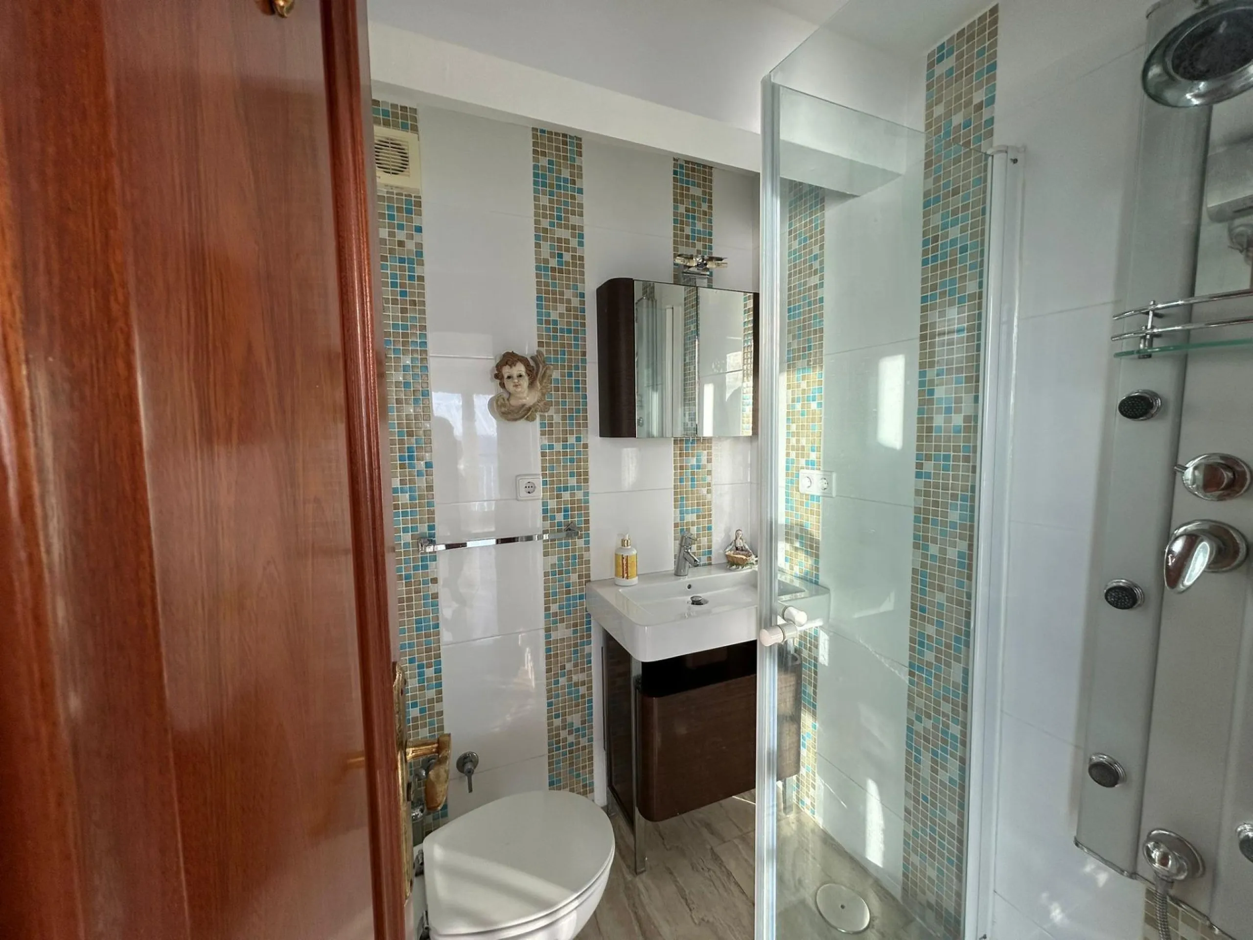 🌞 Apartamento de Ensueño en Primera Línea de Playa Levante, Benidorm 🌊