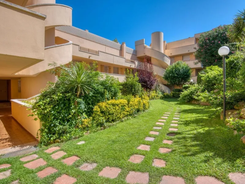 Piso en planta baja con jardín y vistas al mar en La Volta d’Ametller, Costa Brava