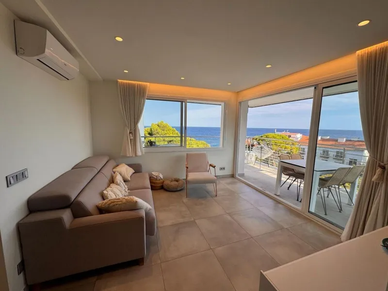 Apartment with Terrace and Sea Views in Platja d’Aro, Costa Brava