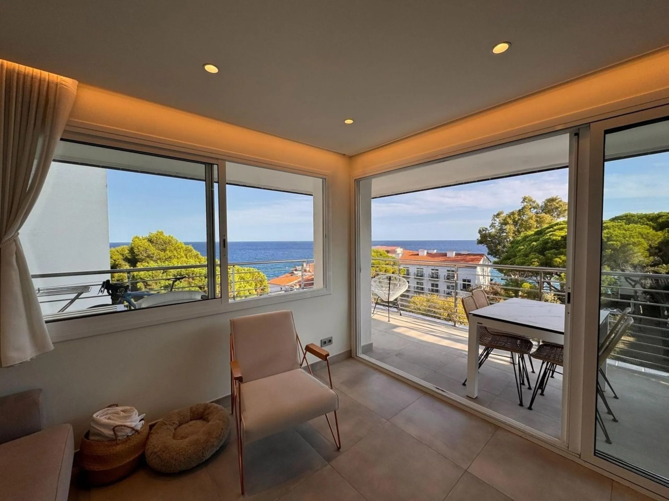 Apartment with Terrace and Sea Views in Platja d’Aro, Costa Brava