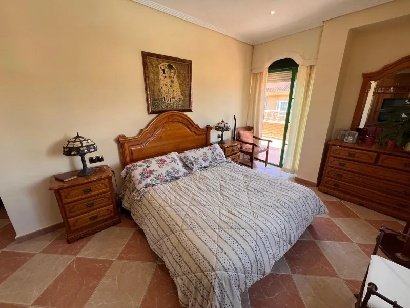Villa con piscina y vistas a las montañas y Benidorm en la zona de Rincón de Loix
