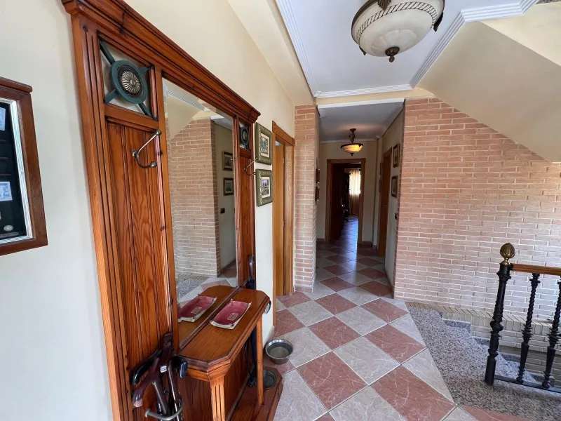 Villa con piscina y vistas a las montañas y Benidorm en la zona de Rincón de Loix