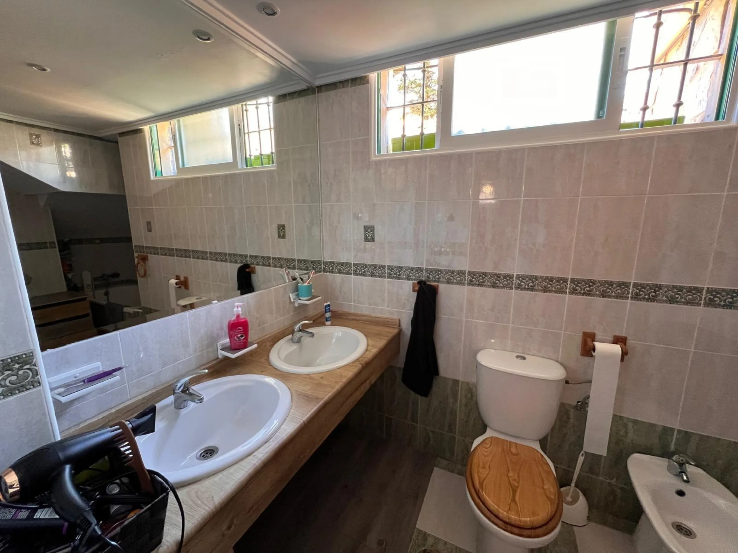 Villa con piscina y vistas a las montañas y Benidorm en la zona de Rincón de Loix