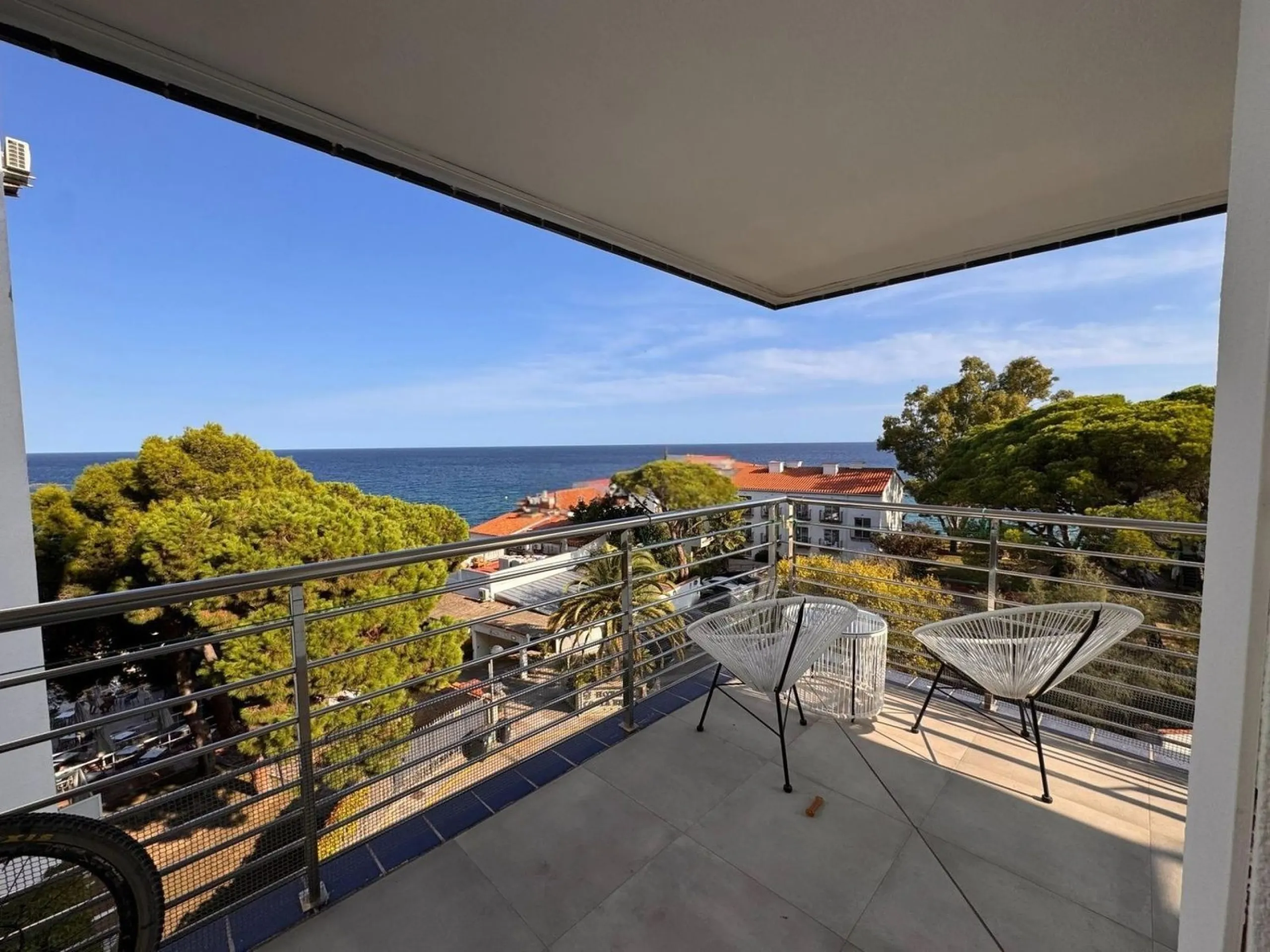 Apartment with Terrace and Sea Views in Platja d’Aro, Costa Brava