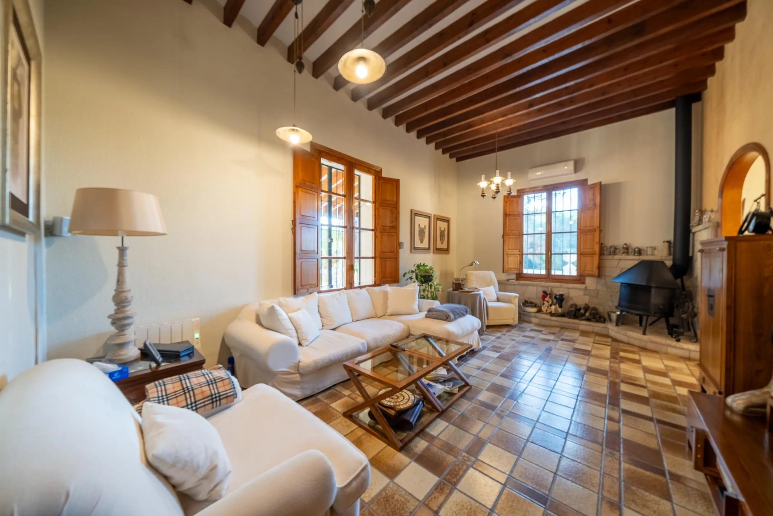 Rustic Oasis: Large House with Land All the Amenities