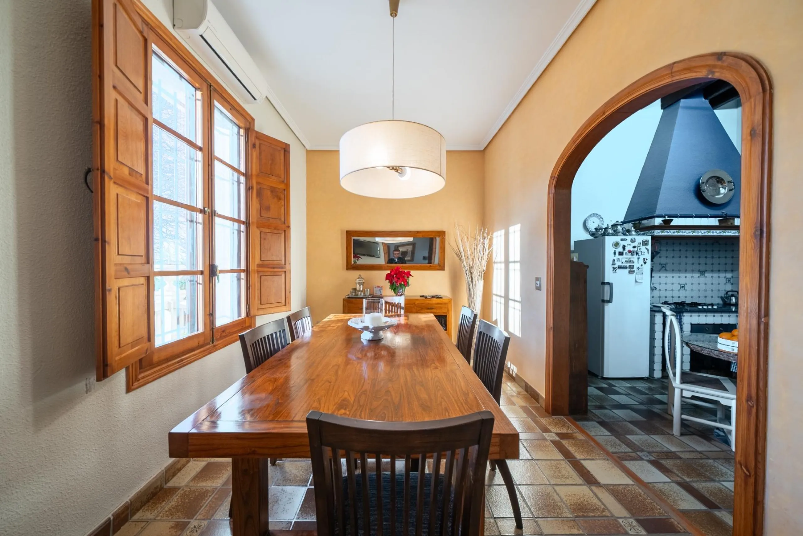 Rustic Oasis: Large House with Land All the Amenities