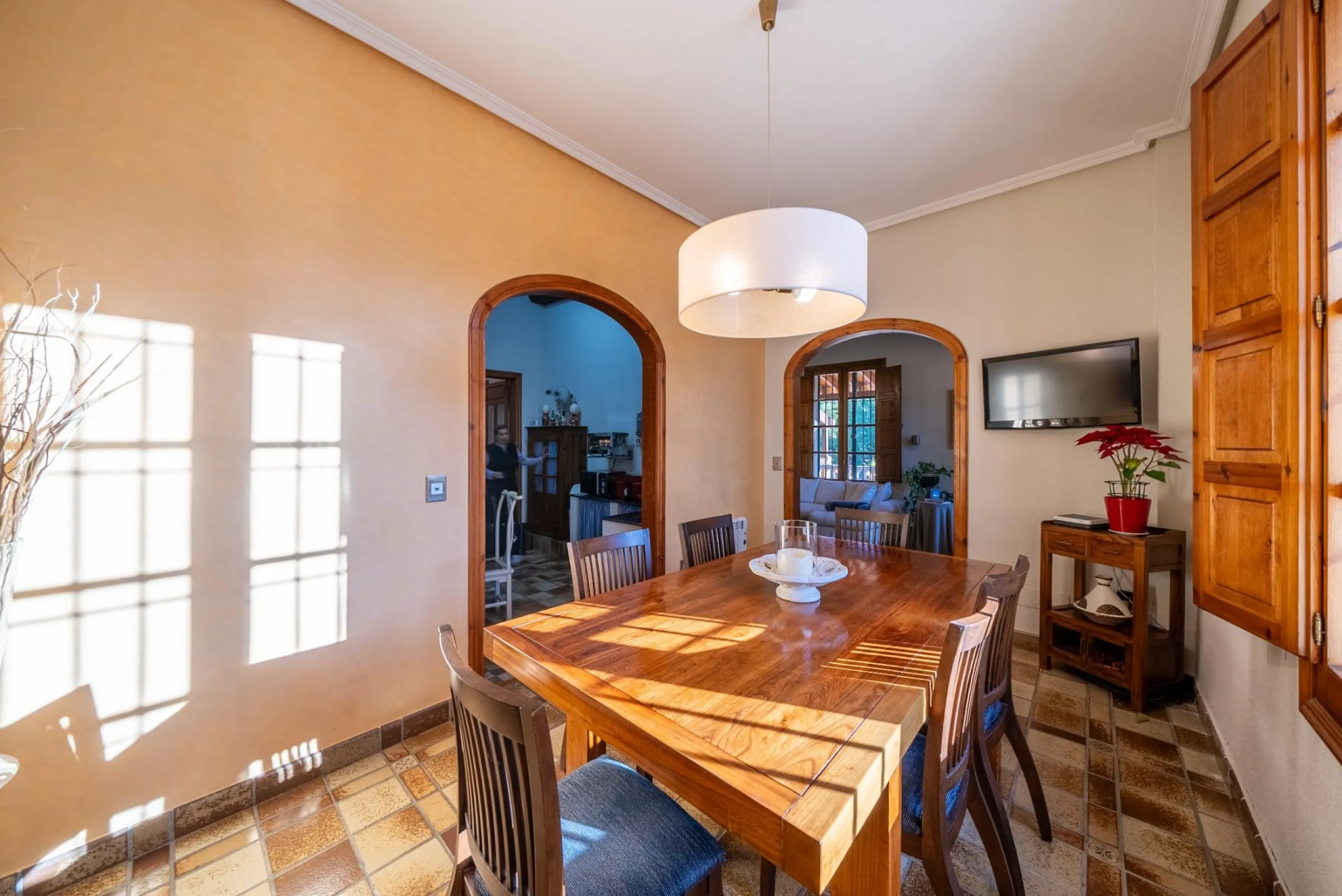 Rustic Oasis: Large House with Land All the Amenities