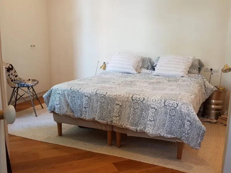 Renovated Apartment with Balconies in Eixample Esquerra, Barcelona