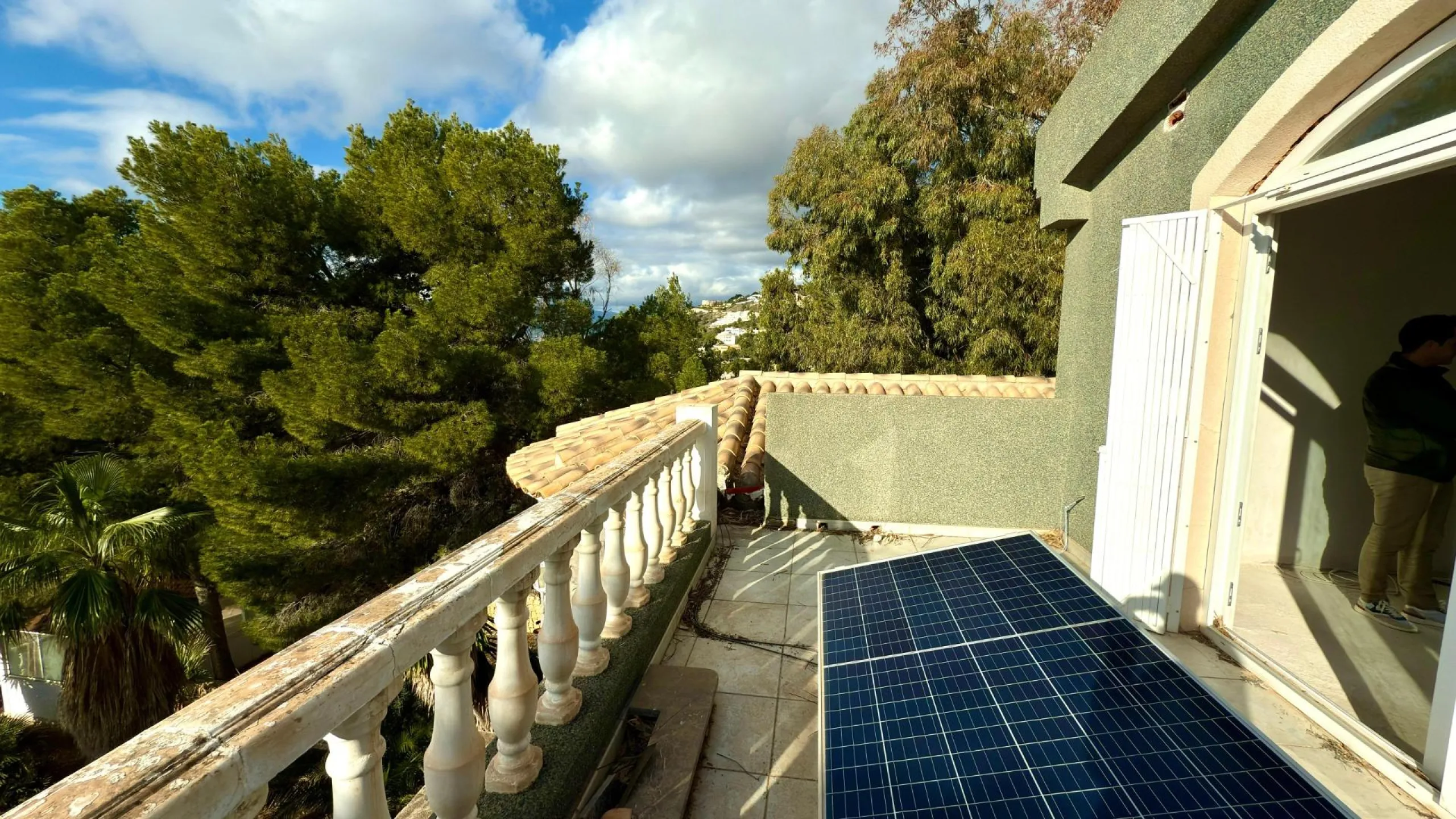 Lujo Mediterráneo en Altea Hills: Propiedad Exclusiva con Vistas Espectaculares y Espacios Únicos