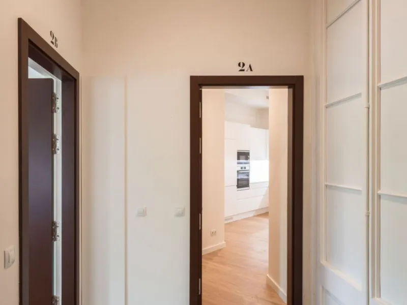 Renovated Apartment with Balconies in Eixample Esquerra, Barcelona