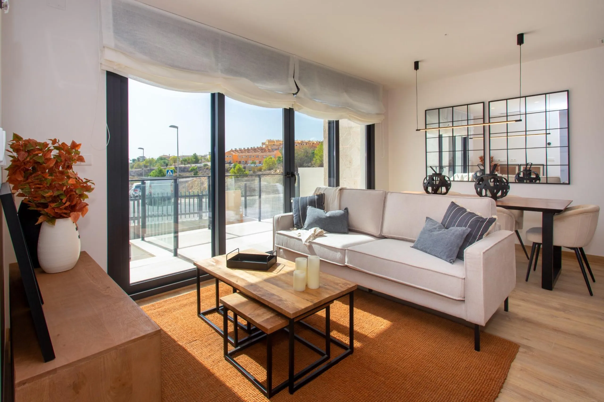 Exclusive Duplex House in Monforte del Cid - Ideal for Families