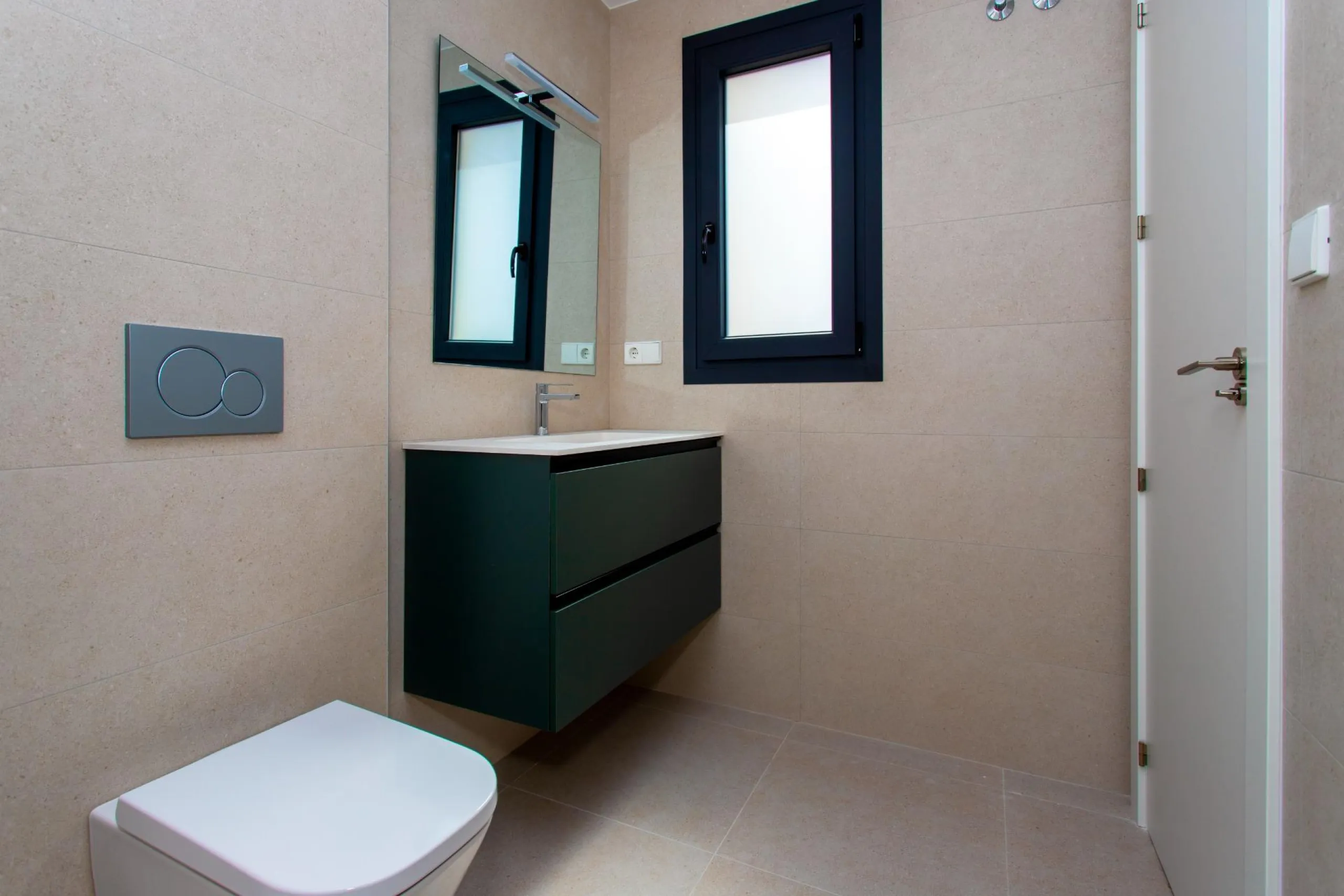 Exclusive Duplex House in Monforte del Cid - Ideal for Families