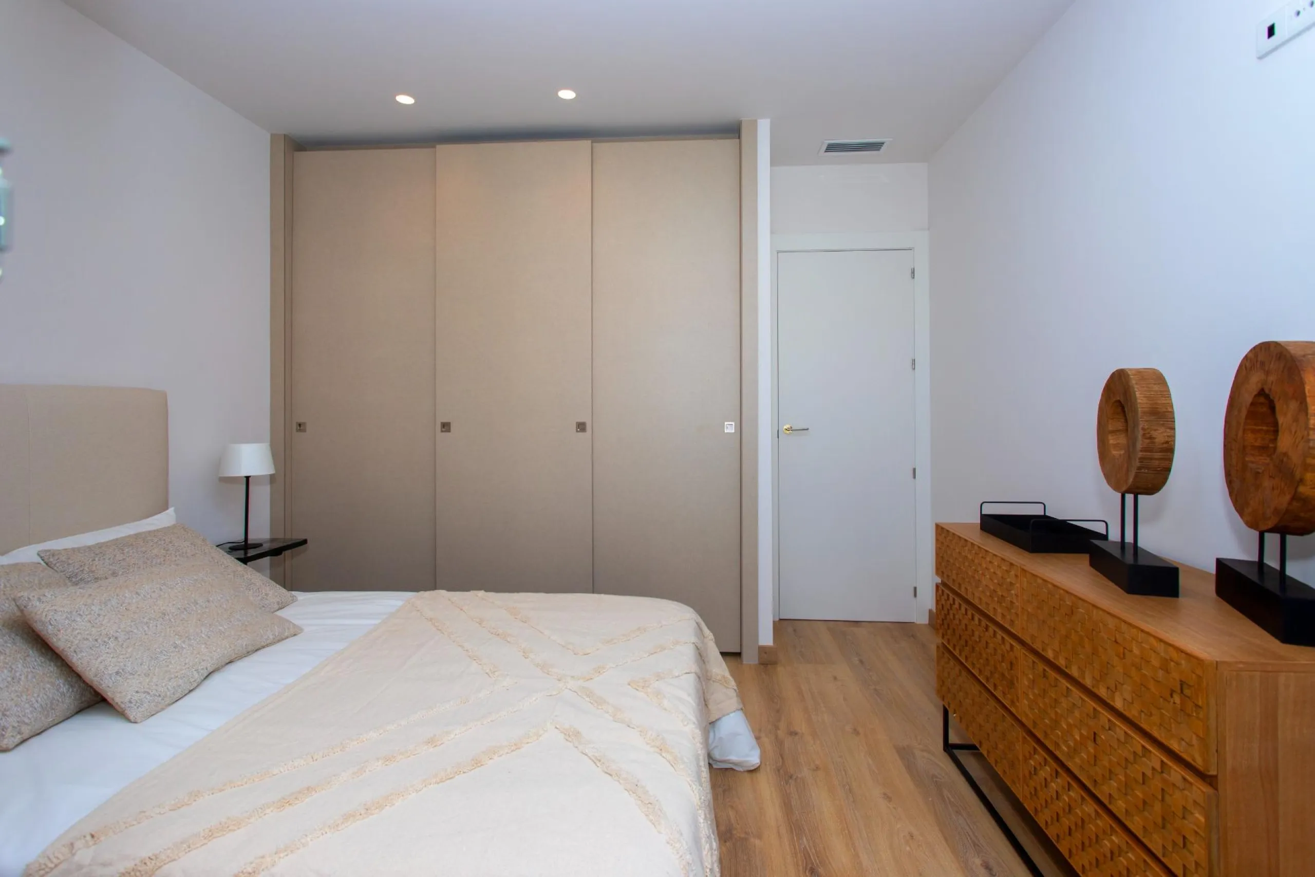 Exclusive Duplex House in Monforte del Cid - Ideal for Families