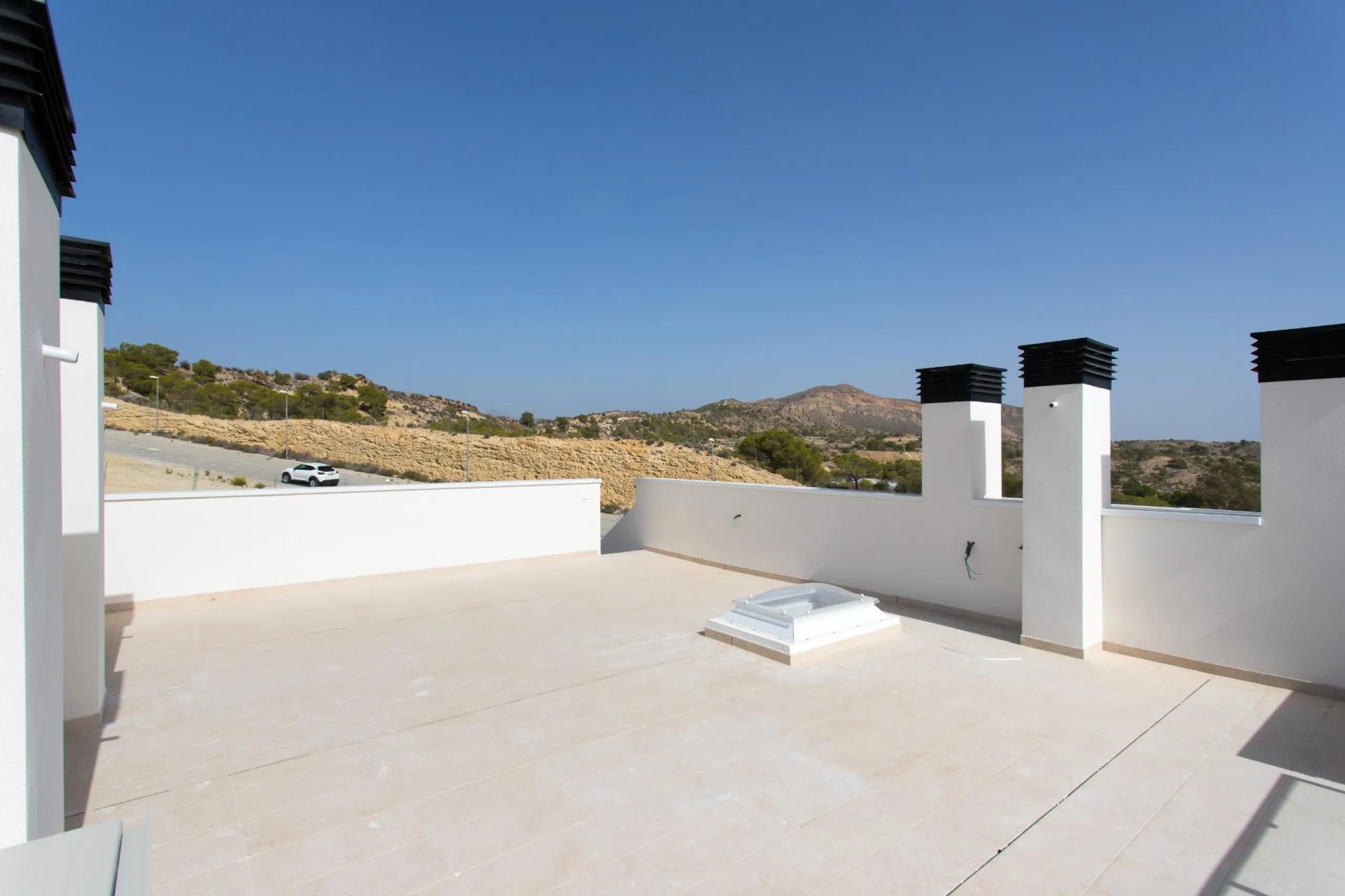Exclusive Duplex House in Monforte del Cid - Ideal for Families