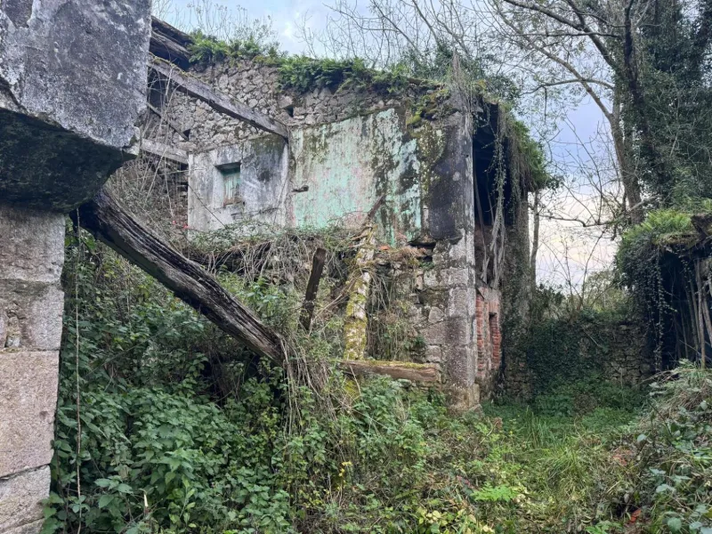 Unique opportunity in Llanes! Building plot for sale between the sea and the golf course