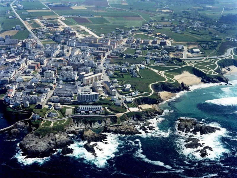 INVERSION PARA OBRA NUEVA A 100 METROS DE LA PLAYA MURALLÓN EN TAPIA DE CASARIEGO